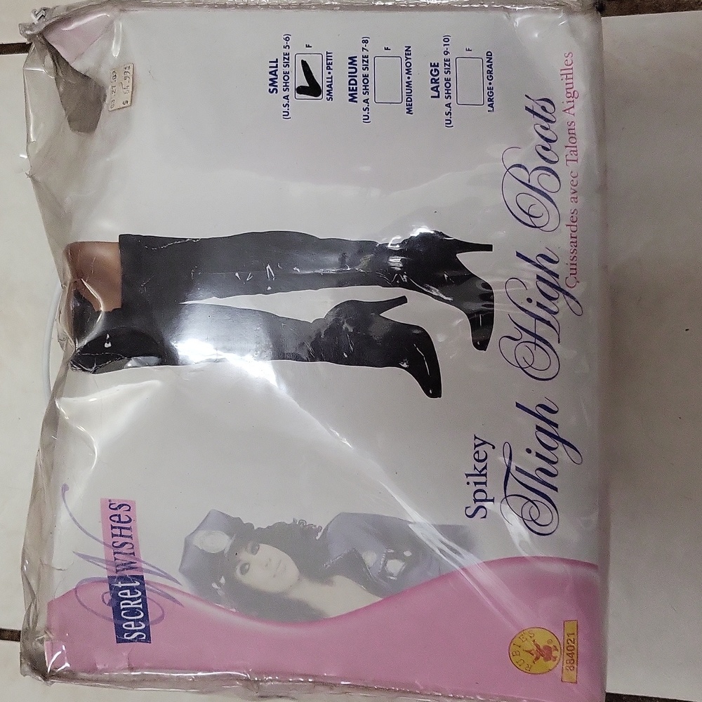 Brand New RUBIES SPIKEY THIGH-HI BOOTS-5/6 *NOTE*